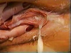 Karvane piiksumist porno foto ilus brünett imeb liige ja fucks koos mustanahaline kohandajaga kodus
