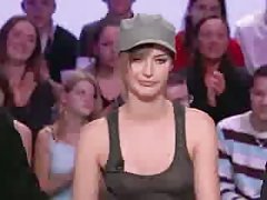 Parim porno foto aasta jõhker abikaasa noore naise kohta nahast arv
