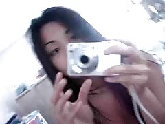 Porno video on väikese sugu kodus koos kena ilus tüdruk